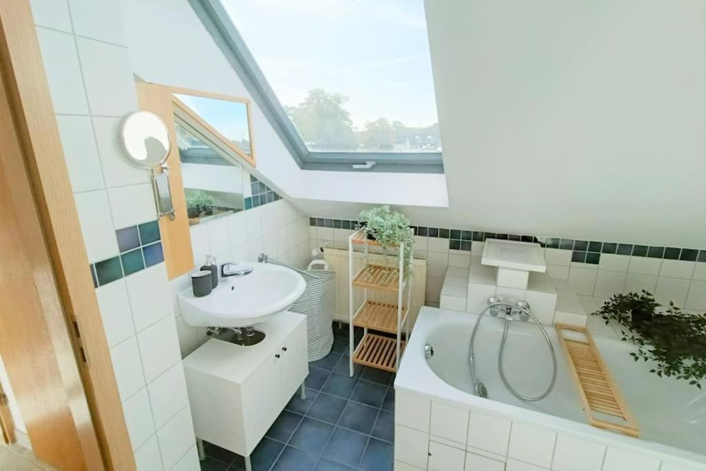 Modernes Und Ruhiges Appartement Mit Loggia マール エクステリア 写真